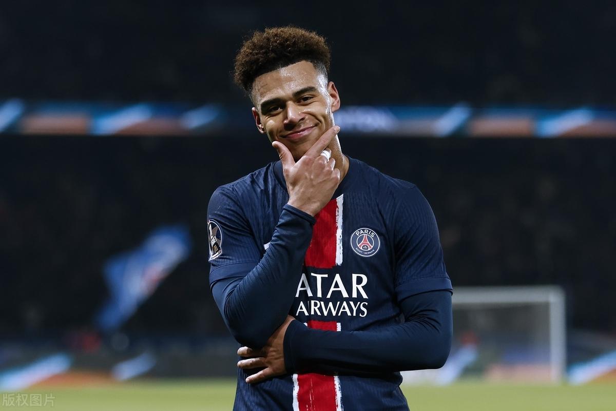 九游官网-包含败北引爆全场！，Scout意外战胜巴黎圣日耳曼引发球迷热议的词条