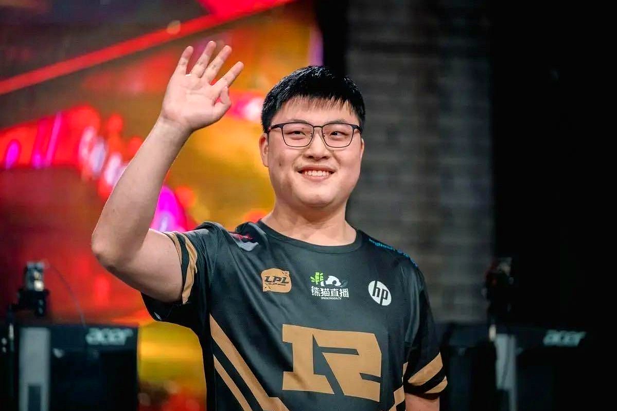 九游账号-包含夺冠首场状态出色，勇士观众沸腾！，Uzi重返赛场赢得满堂喝彩的词条